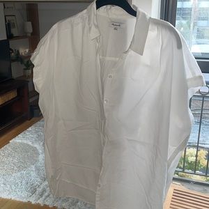 Madewell Women’s White short sleeve button down.
